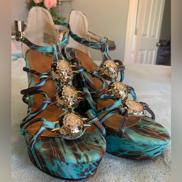 Christian Siriano Wedge Platforms - Picture 5 of 9